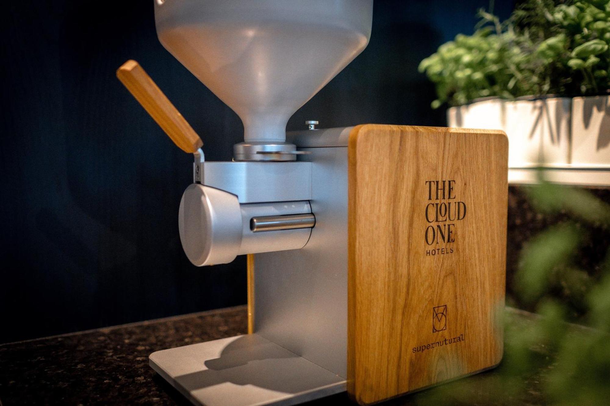 The Cloud One Duesseldorf-Koebogen Hotel Екстериор снимка